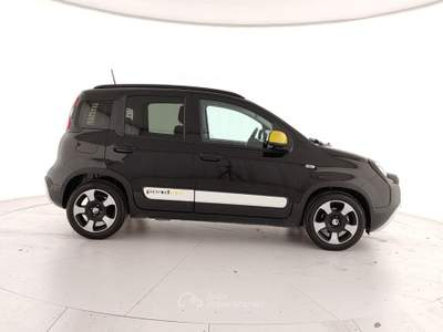 Fiat Panda III 2024 Cross Cross 1.0 firefly hybrid s&s 70cv Nero usata Caserta