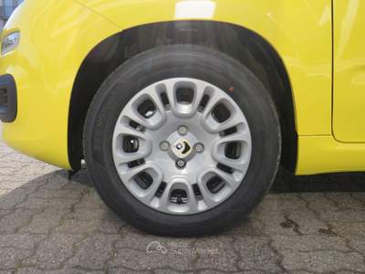 Fiat Pandina 1.0 FireFly 65cv S&S 6m Hybrid Pop Giallo usata Seregno