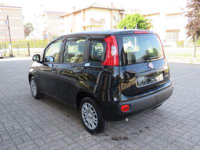 Fiat Pandina 1.0 FireFly 70cv S&S Hybrid Pop Nero usata Seregno
