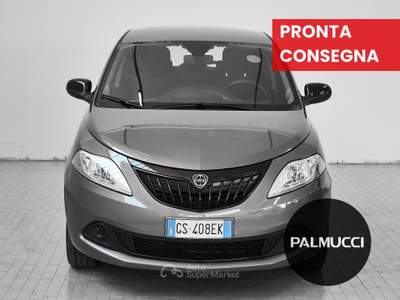 Lancia Ypsilon 1.0 FireFly 70cv Hybrid Silver Plus Grigio usata Prato