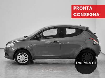 Lancia Ypsilon 1.0 FireFly 70cv Hybrid Silver Plus Grigio usata Prato