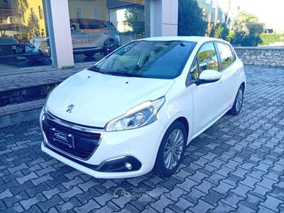 Peugeot 208 PureTech 82 5 porte Active Bianco usata Brescia