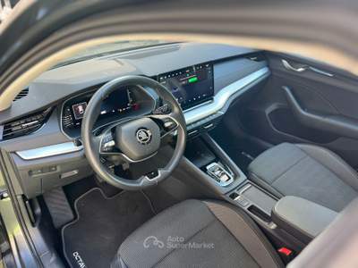 Skoda Octavia 2.0 TDI 110KW EXECUTIVE DSG Grigio usata Palermo