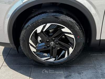 Nissan Qashqai 1.3 MHEV 158 N-Connecta CVT Grigio usata Spinea