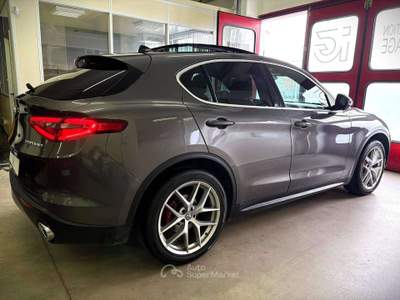 Alfa Romeo Stelvio 2.2 t Executive Q4 210cv auto - Tetto apribile - Gancio traino Grigio usata Trento