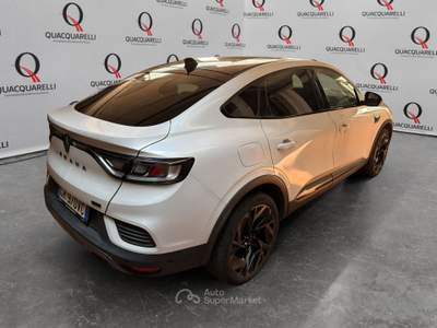 Renault Arkana 1.6 full hybrid E-Tech Esprit Alpine Bianco usata Milano