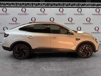 Renault Arkana 1.6 full hybrid E-Tech Esprit Alpine Bianco usata Milano