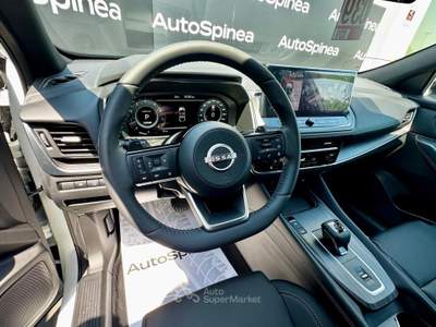 Nissan Qashqai 1.3 MHEV 158 Tekna CVT #winterpack #tettopanoramico Bianco usata Spinea