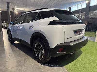 Peugeot 2008 Hybrid 145cv e-DCS6 Edition auto Bianco usata Occhiobello