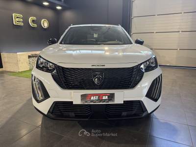 Peugeot 2008 Hybrid 145cv e-DCS6 Edition auto Bianco usata Cesena