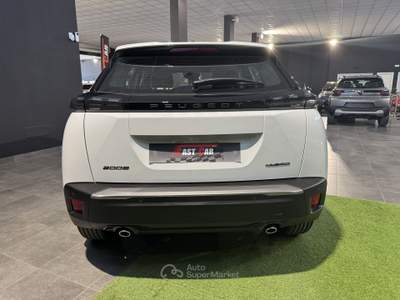 Peugeot 2008 Hybrid 145cv e-DCS6 Edition auto Bianco usata Cesena