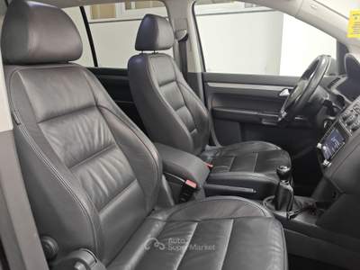 Volkswagen Touran Touran 2.0 tdi Highline 170cv dpf 7POSTI Nero usata Striano