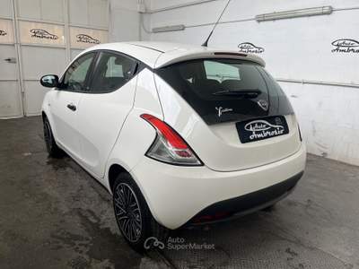 Lancia Ypsilon Ypsilon 1.2 Gold s&s 69cv my19 GPL Bianco usata San Giuseppe Vesuviano