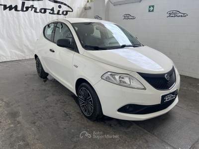 Lancia Ypsilon Ypsilon 1.2 Gold s&s 69cv my19 GPL Bianco usata San Giuseppe Vesuviano