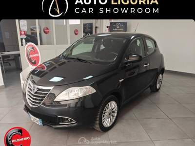 Lancia Ypsilon Ypsilon 1.2 8v Gold ecochic Gpl 69cv E6 Nero usata Striano