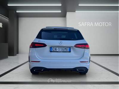 Mercedes-Benz Classe B B 180 AMG Line Premium auto Bianco usata Rende