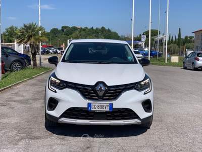 Renault Captur 1.6 HEV E-TECH 105KW ZEN Bianco usata Chiusi