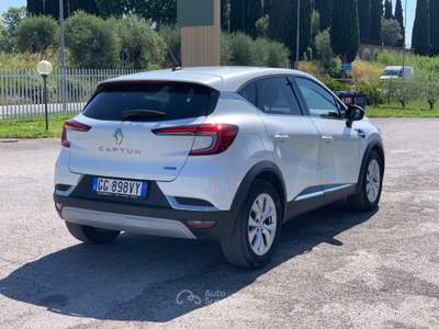 Renault Captur 1.6 HEV E-TECH 105KW ZEN Bianco usata Chiusi