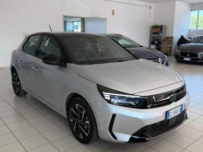 Opel Corsa Hybrid 100 CV aut. GS Grigio usata Castellammare di Stabia