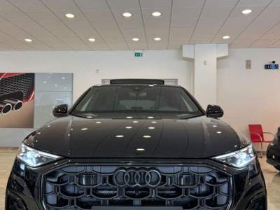 Audi Q8 SUV TDI qu. 210 kW tiptr. S line ed. Nero usata Castellammare di Stabia