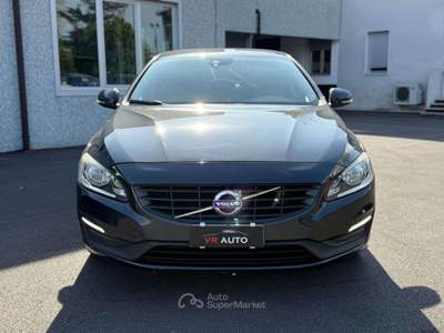Volvo S60 AUTOM. 2.0 D3 Momentum geartronic / tagliando con pastiglie freni nuovo / garanzia 12 mesi nazionale Grigio usata Verona