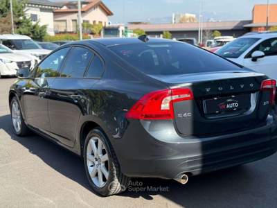 Volvo S60 AUTOM. 2.0 D3 Momentum geartronic / tagliando con pastiglie freni nuovo / garanzia 12 mesi nazionale Grigio usata Verona