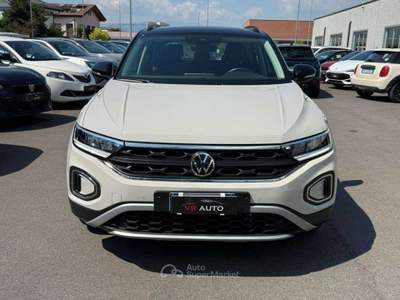 Volkswagen T-Roc 1.5 tsi Life dsg AUTOM. CARPLAY/FULL LED/ACC -Promo fin Beige usata Verona