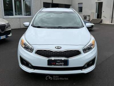 Kia Ceed 1.6 crdi 110 cv Business Cool CARPLAY/TELECAMERA/NAVI Bianco usata Verona