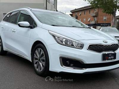 Kia Ceed 1.6 crdi 110 cv Business Cool CARPLAY/TELECAMERA/NAVI Bianco usata Verona