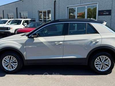 Volkswagen T-Roc 1.0 tsi Life 110cv FULL LED/CARPLAY/ACC - Promo Fin Beige usata Verona