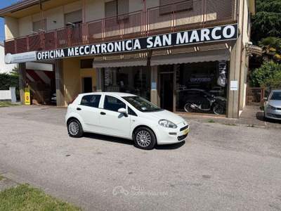 Fiat Punto 1.3 MJT II 75 CV 5p. Street Bianco usata Mirano Fiat Punto 1.3 MJT II 75 CV 5p. Street Bianco usata Mirano
