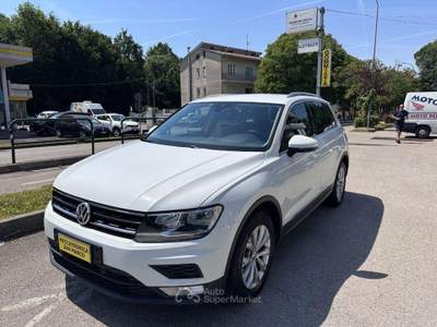 Volkswagen Tiguan 2.0 TDI DSG Style BMT Bianco usata Mirano