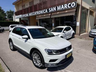 Volkswagen Tiguan 2.0 TDI DSG Style BMT Bianco usata Mirano
