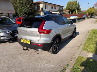Volvo XC40 D4 AWD Geartronic R-design Grigio usata Mirano