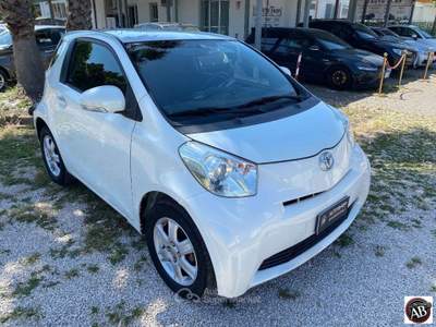 Toyota iQ 1.0 Bianco usata Latina