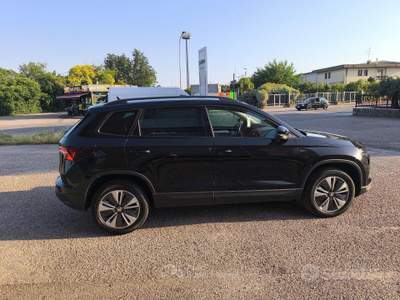 Skoda Karoq SCR DSG Executive usata Castel d'Azzano