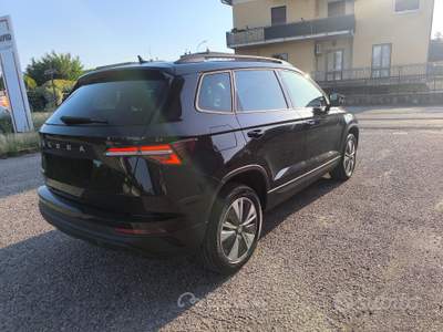 Skoda Karoq SCR DSG Executive usata Castel d'Azzano