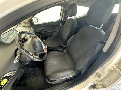 Lancia Ypsilon 5 porte GPL Ecochic Gold usata Arezzo