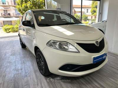 Lancia Ypsilon 5 porte GPL Ecochic Gold usata Arezzo