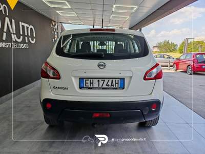 Nissan Qashqai 1.5 dci Acenta Dpf FL Bianco usata Marano di Napoli