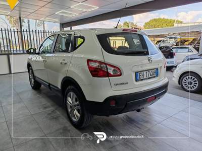 Nissan Qashqai 1.5 dci Acenta Dpf FL Bianco usata Marano di Napoli