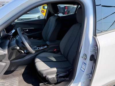 Peugeot 2008 PureTech 100 S&amp;S Allure Bianco usata Pozzuoli