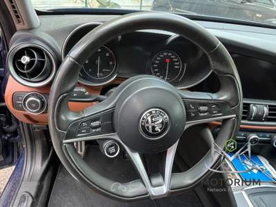 Alfa Romeo Giulia Giulia 2.2 t Super 150cv auto Bianco usata San Giorgio del Sannio