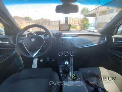 Alfa Romeo Giulietta 1.6 JTDM 120 CV SUPER Blu/Azzurro usata Napoli
