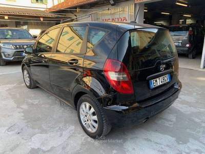 Mercedes-Benz Classe A Classe A - cdi be Elegance 82 CV Nero usata Torino