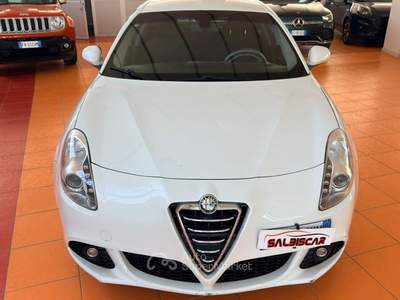Alfa Romeo Giulietta Distinctive Bianco usata Vercelli