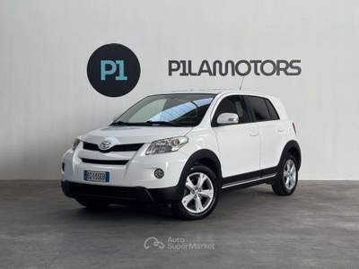 Toyota Urban Cruiser Urban Cruiser 1.4 d-4d Awd 4x4 TURBINA E FRIZIONE NUOVI UNIPRO NEOPATENTATI Bianco usata Castenedolo