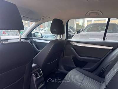 Skoda Octavia Wagon 2.0 tdi 150cv EURO 6 Grigio usata Lallio