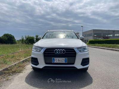 Audi Q3 Q3 I 2015 2.0 tdi Business 120cv Bianco usata Torino