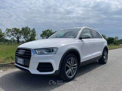 Audi Q3 Q3 I 2015 2.0 tdi Business 120cv Bianco usata Torino